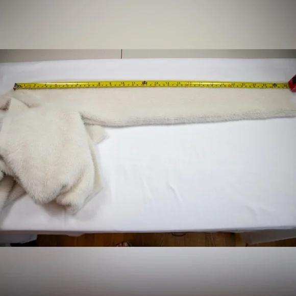 Abercrombie & Fitch Soft Eyelash Button-Down Cream Cardigan Women's Sweater Sz S - Picture 11 of 11